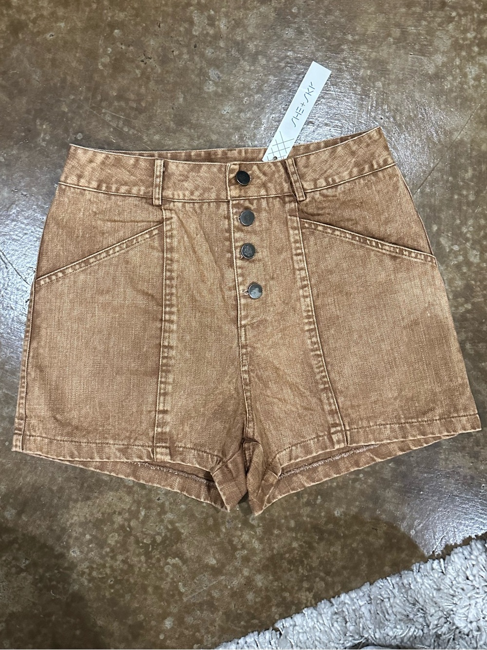 She+Sky Camel High-Waist Denim Button-Front Women's Shorts NWT sz Medium